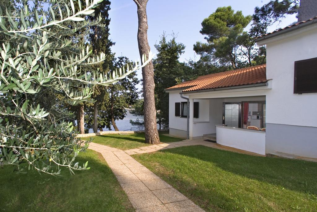 Apartments Galijot Plava Laguna Poreč Exterior foto